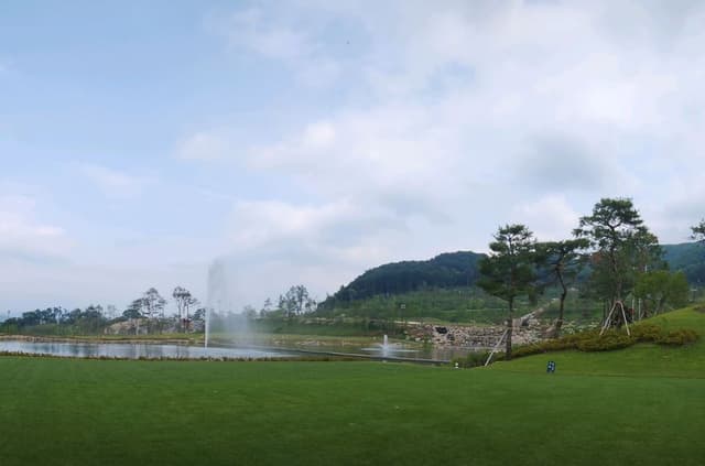 오로라 • 18홀